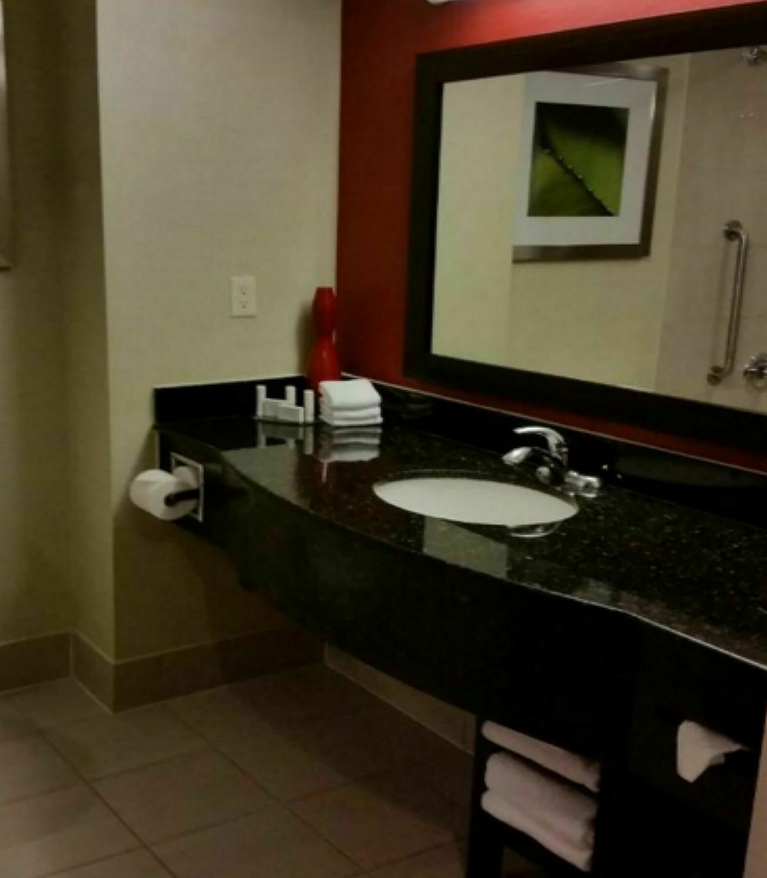 Hotel Courtyard By Marriott London Exterior foto
